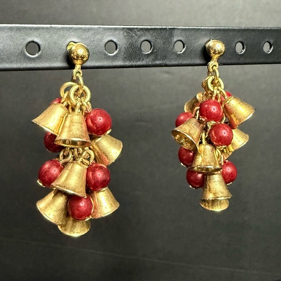 VTG Gold Tone Dangle Drop Christmas Bells & Red Balls/Beads  Earrings By Avon - Picture 3 of 6